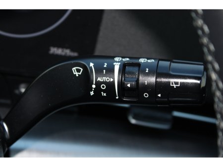 2024 Hyundai Kona 1.6 HYBRID Elegance Auto €32,950 thumbnail