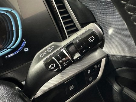 2022 Kia Sportage - thumbnail 16