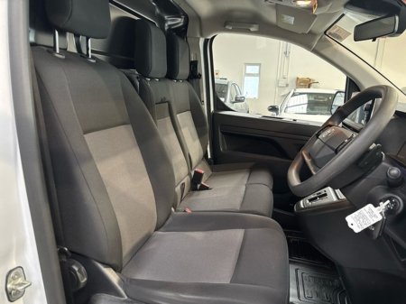2024 Toyota Proace - thumbnail 16