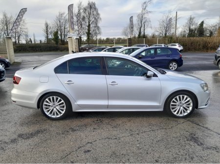 2015 Volkswagen Jetta - thumbnail 13