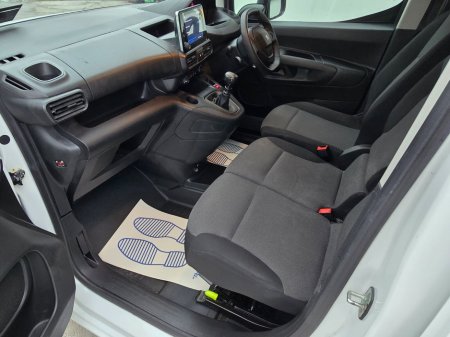 2022 Peugeot Partner - thumbnail 19