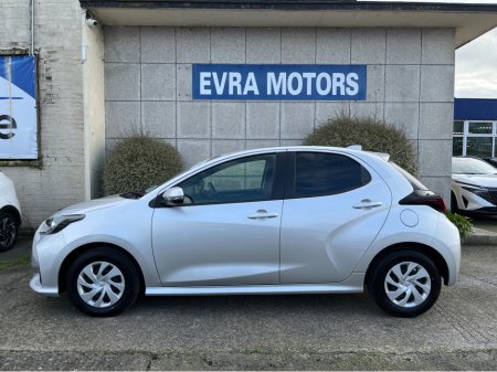 2021 Toyota Yaris - thumbnail 6