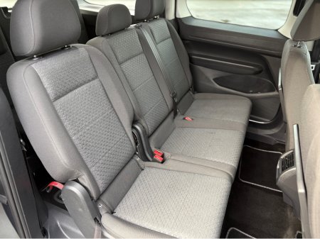 2023 Ford Tourneo Connect TITANIUM ECOBLUE €36,999 thumbnail