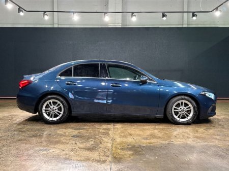 2020 Mercedes-Benz A Class - thumbnail 2