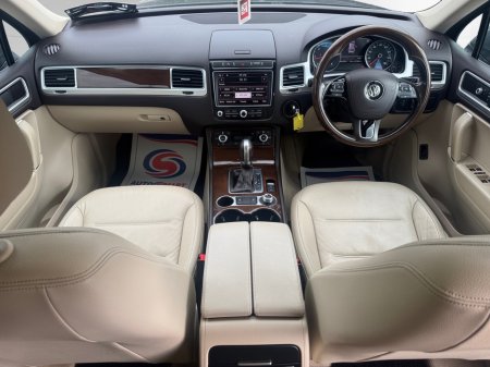 2016 Volkswagen Touareg - thumbnail 13