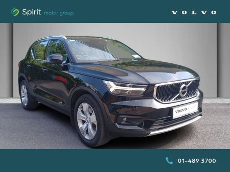 2022 Volvo XC40 - thumbnail 1