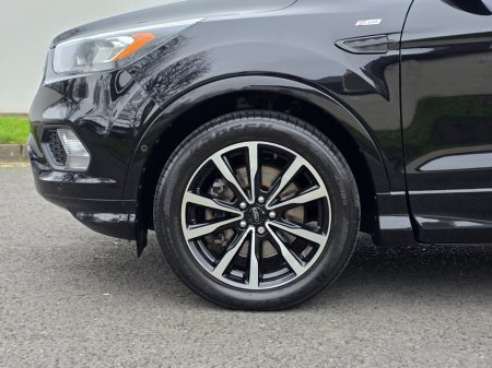 2017 Ford Kuga 1.5TDCi 120PS FWD ST-Line €17,999 thumbnail