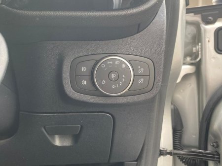 2021 Ford Fiesta - thumbnail 16