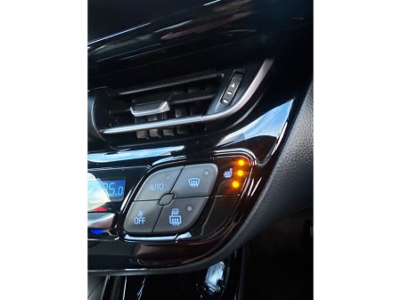 2023 Toyota C-HR 1.8 HYBRID SOL €24,850 thumbnail