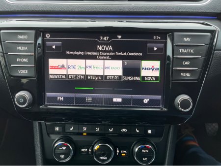 2016 Skoda Superb - thumbnail 14