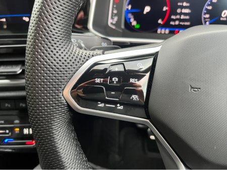 2023 Volkswagen T-Roc - thumbnail 24