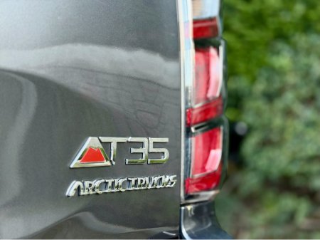 2025 Isuzu D-MAX - thumbnail 4