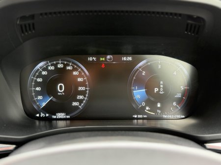 2020 Volvo XC60 - thumbnail 23