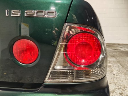 2001 Lexus IS 200 2.0 IS200 SE 4DR €9,995 thumbnail