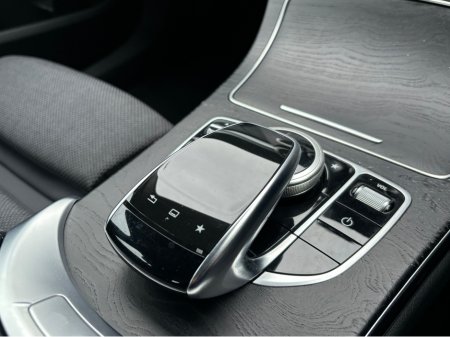 2015 Mercedes-Benz C Class C200 AVANTGARDE AUTO 4DR €11,950 thumbnail