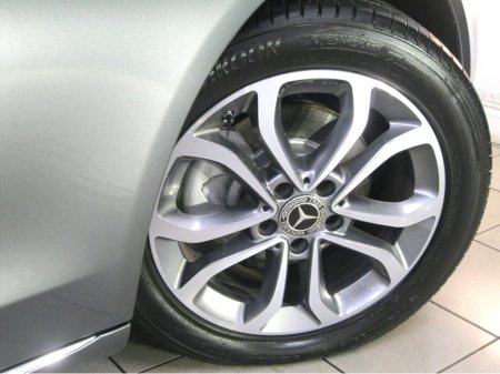 2017 Mercedes-Benz C Class 180 D AVANTGARDE AUTO 4DR €15,950 thumbnail