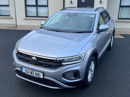 2023 Volkswagen T-Roc 2.0 TDI 116HP Life €28,950 thumbnail