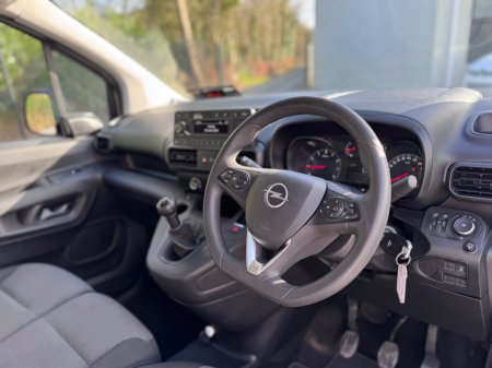 2021 Opel Combo - thumbnail 10