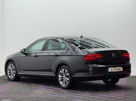 2019 Volkswagen Passat - thumbnail 6