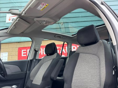 2015 Citroen C4 - thumbnail 5