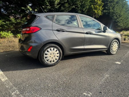 2022 Ford Fiesta - thumbnail 8