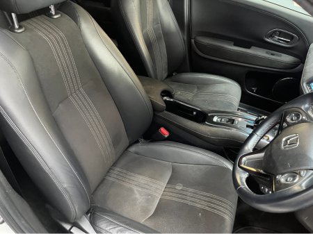 2021 Honda Vezel €23950 2021 HONDA VEZEL RS HYBRID SENSING 1.5 AUTOMATIC / CRUISE CONTROL / REVERSE CAMERA / HEATED SEATS €23,950 thumbnail