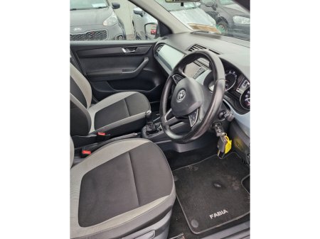 2017 Skoda Fabia AMBITION 1.0 MPI 60HP 4DR €9,950