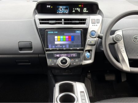 2018 Toyota Prius - thumbnail 13