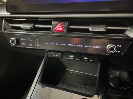 2023 Kia Niro K4 1.6GDI PHEV - Reversing Camera - Sat Nav - Climate Control - Electric Heated Seats - Keyless Start - Apple CarPlay/Android Auto €29,950