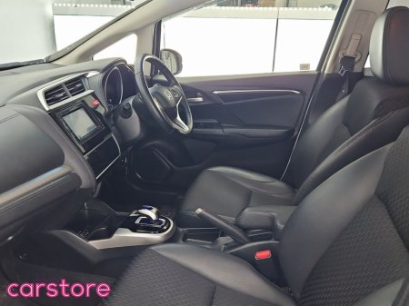 2015 Honda Fit FIT DAA-GP5 HYBRID 5DR AUTO €10,880 thumbnail