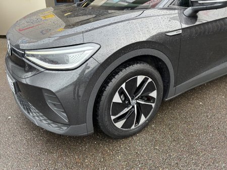 2022 Volkswagen ID.4 FAMILY 77kWh 204HP €23,950 thumbnail