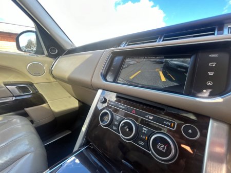 2017 Land Rover Range Rover - thumbnail 24