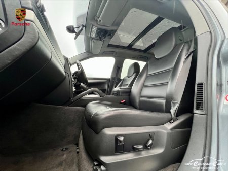 2005 Porsche Cayenne CAYENNE S V8 5 SEAT CREWCAB €333TAX €9,950 thumbnail