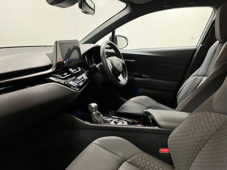 2022 Toyota C-HR - thumbnail 6