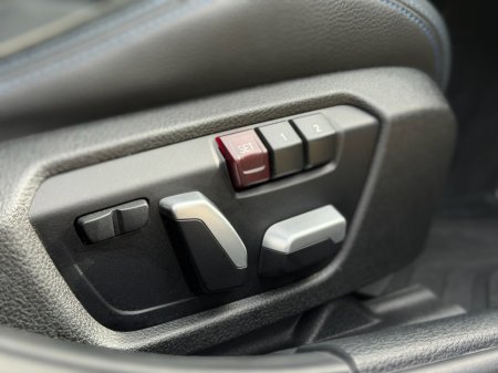 2018 BMW 3 Series - thumbnail 15