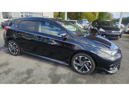 2016 Toyota Auris 1.2 €16,450