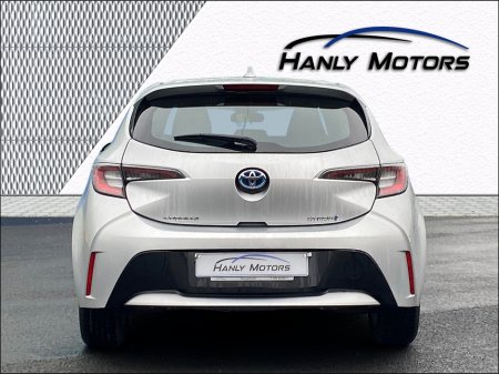 2021 Toyota Corolla HYBRID LUNA H/B AUTO A 4DR €16,995 thumbnail