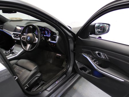 2022 BMW 3 Series - thumbnail 26