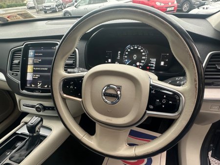 2017 Volvo XC90 D5 (235hp) AWD Momentum Geartronic thumbnail