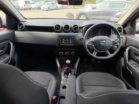 2019 Dacia Duster - view 4