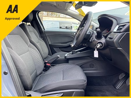 2022 Renault Clio - thumbnail 16