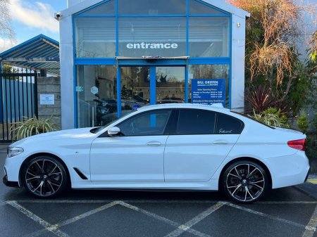 2017 BMW 5 Series 523d M-SPORT COMPETITION 2.0 AUTO // SERVICE HISTORY // FOUR-WHEEL-STEERING // 360 PARKING AID €24,950 thumbnail