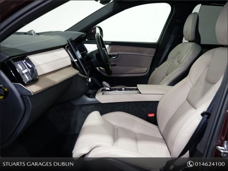 2025 Volvo XC90 ULTRA BRIGHT PHEV XC90 T8 7 SEATS, MULBERRY RED METALLIC WITH CARDAMOM, LEATHER, 21” DIAMOND CUT ALLOYS, AIR SUSPENSION, BOWERS AND WILKINS €88,945