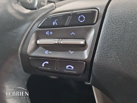 2020 Hyundai Kona Kona EV Premium 64 kWh thumbnail