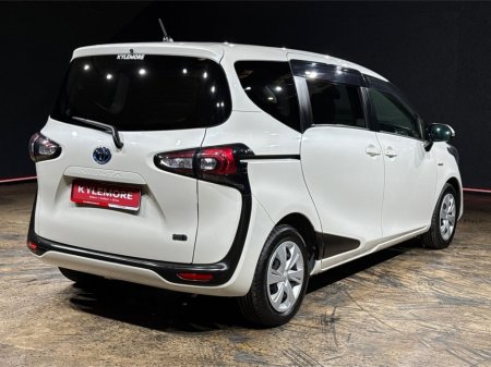 2019 Toyota Sienta HYBRID 1.5L AUTOMATIC - 7 SEATER - A/C CONTROLS - CRUISE CONTROL €17,950