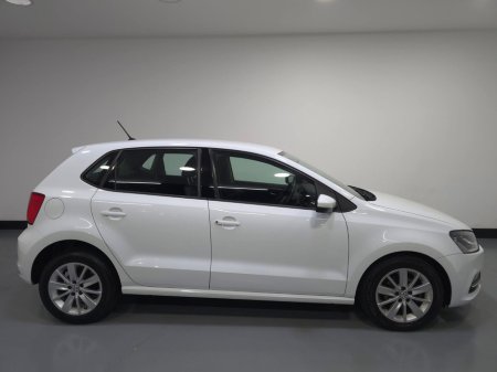 2015 Volkswagen Polo  €11,950 thumbnail