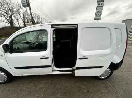 2012 Renault Kangoo 1.5 MAXI LL DCI 90 6DR 5 SEATER  CREWCAB €3,250 thumbnail