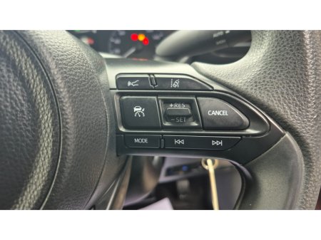 2020 Toyota Yaris - thumbnail 13