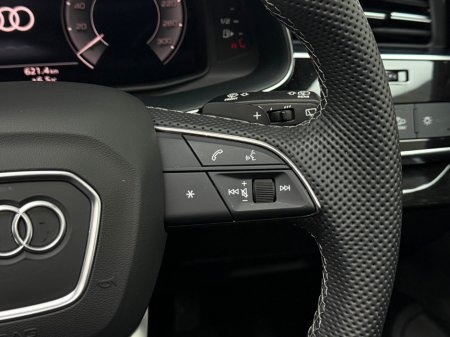 2025 Audi Q7 55 TFSI E S LINE BLACK ED QUATTRO €97,990 thumbnail