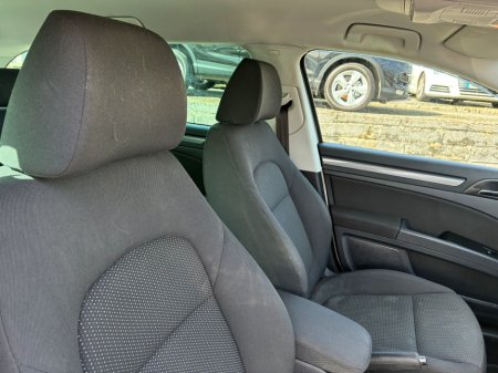 2013 Skoda Superb - thumbnail 5